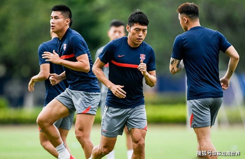 转会期多特蒙德备战中超，强势反弹细节曝光，引发热议，临场指挥获称赞的简单介绍