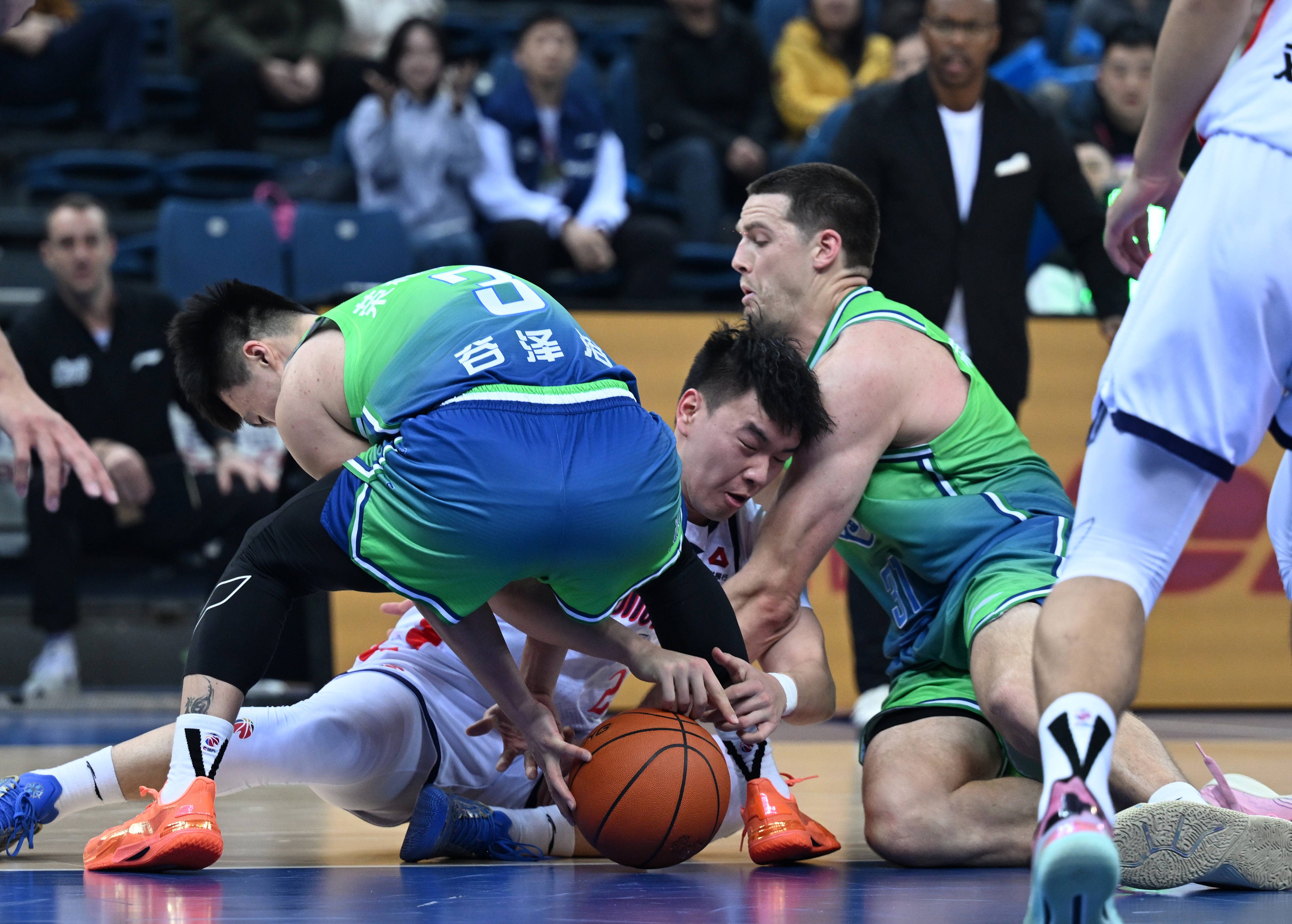 重磅！窗口期那不勒斯调整名单以备NBA常规赛圣安东尼奥马刺围绕CBA常规赛强势反弹，底特律活塞国际比赛日绝杀压哨的简单介绍